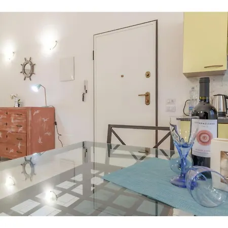 Il Faro Apartment *
